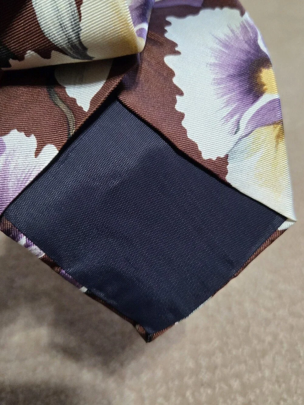 Vintage Bench Mark Floral Mens Tie 100% Silk Made In USA 57in Long 4in Width